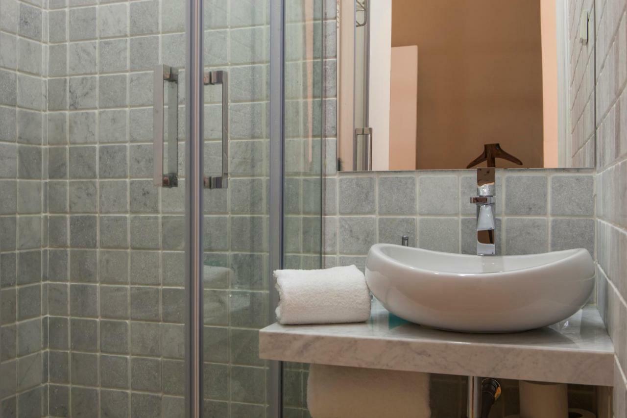 Alfama Baixa: Historic Charm with Modern Comforts Lisbon Exterior photo